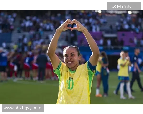 巴西女足球星引领新时代足球潮流 成就与挑战并存